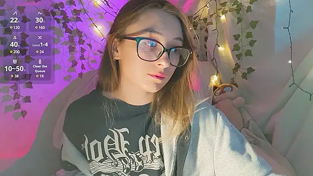 Snapshot of monlight__dana chatting on December 4, 2024, 12:25 pm monlight dana online show from December 4, 2024, 12:25 pm