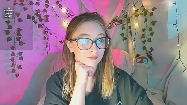 Snapshot of monlight__dana chatting on December 6, 2024, 11:54 am monlight dana online show from December 6, 2024, 11:54 am