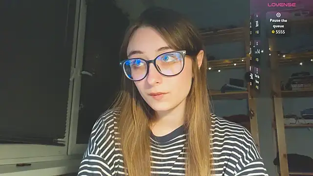 Snapshot of monlight__dana chatting on November 11, 2025, 5:57 pm monlight dana online show from November 11, 2025, 5:57 pm