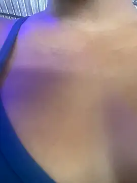 Berry Bans online show from September 19, 2025, 5:24 pm