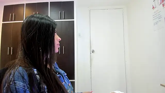 Charlotte Ice1 online show from December 24, 2024, 3:58 pm