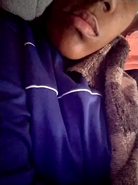 Snapshot of -_Anny_- chatting on November 10, 2025, 10:47 am - Anny - online show from November 10, 2025, 10:47 am