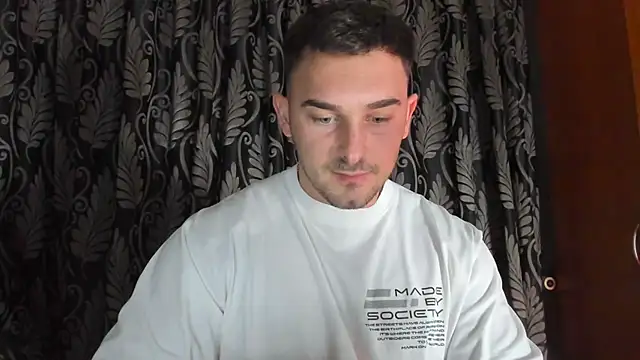Snapshot of Jonmusclemaster chatting on January 2, 2025, 9:07 pm Jonmusclemaster online show from January 2, 2025, 9:07 pm