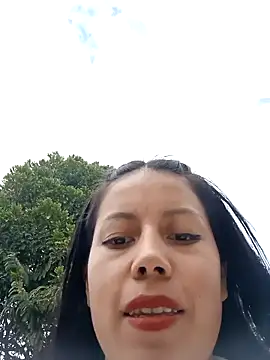  andrea30 online show from December 18, 2024, 6:46 pm