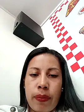 andrea30 online show from December 20, 2024, 9:28 pm