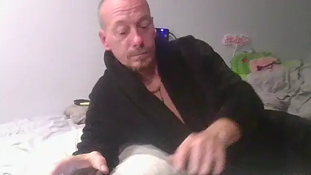 deepinnnnn online show from November 24, 2025, 4:56 am