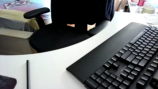 Snapshot of big-pig chatting on February 13, 2025, 4:54 am big-pig online show from February 13, 2025, 4:54 am