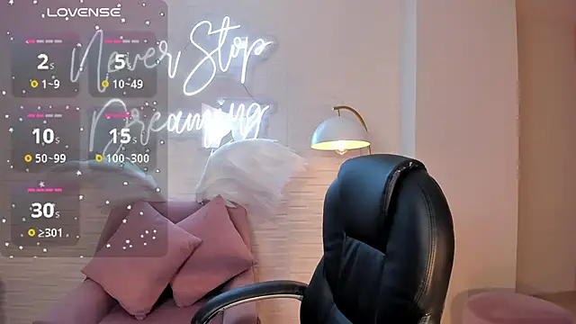 CarolineGraceX online show from December 31, 2024, 3:34 am