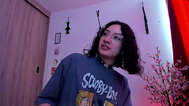 Snapshot of Tanya_WorldBondage chatting on December 4, 2024, 1:53 pm Tanya WorldBondage online show from December 4, 2024, 1:53 pm