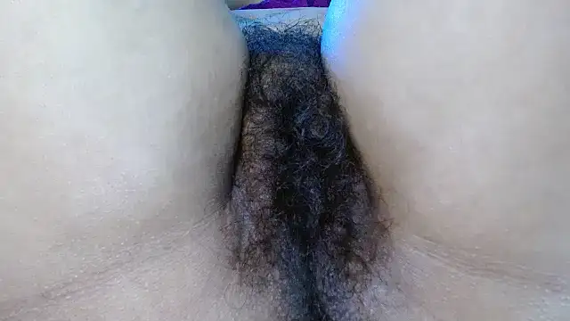 Snapshot of Sexylove_1977 chatting on November 16, 2025, 1:44 am Sexylove 1977 online show from November 16, 2025, 1:44 am