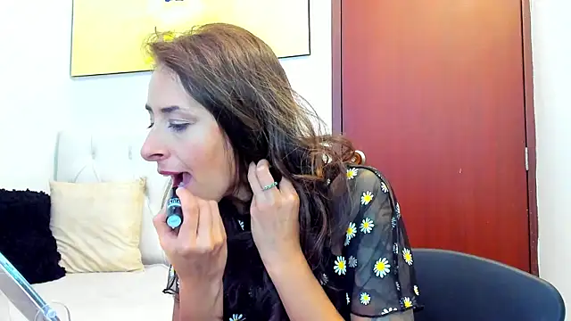 ScarletKings online show from March 4, 2025, 3:37 pm