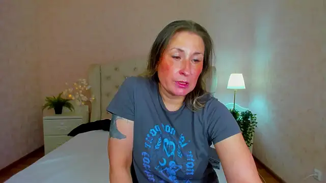 Snapshot of HotLiss chatting on March 1, 2025, 6:13 am HotLiss online show from March 1, 2025, 6:13 am