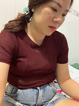 Snapshot of Baby-bigtits chatting on March 8, 2025, 2:51 pm Baby-bigtits online show from March 8, 2025, 2:51 pm