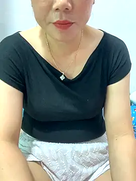 Snapshot of Baby-bigtits chatting on September 14, 2025, 4:33 am Baby-bigtits online show from September 14, 2025, 4:33 am