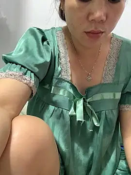 Snapshot of Baby-bigtits chatting on October 23, 2025, 11:46 pm Baby-bigtits online show from October 23, 2025, 11:46 pm