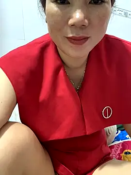 Snapshot of Baby-bigtits chatting on November 6, 2025, 3:07 am Baby-bigtits online show from November 6, 2025, 3:07 am