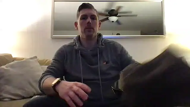 Snapshot of Rock_Pierce chatting on February 4, 2025, 6:57 am Rock Pierce online show from February 4, 2025, 6:57 am