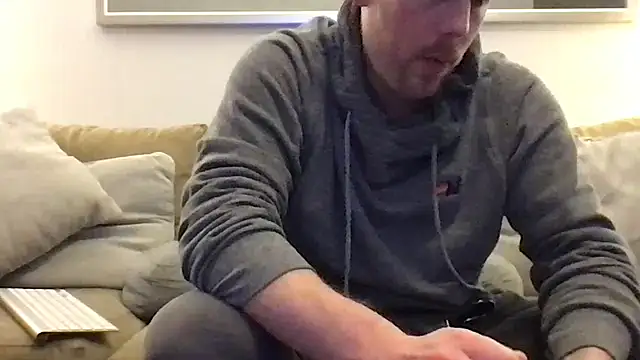 Snapshot of Rock_Pierce chatting on February 8, 2025, 4:04 pm Rock Pierce online show from February 8, 2025, 4:04 pm