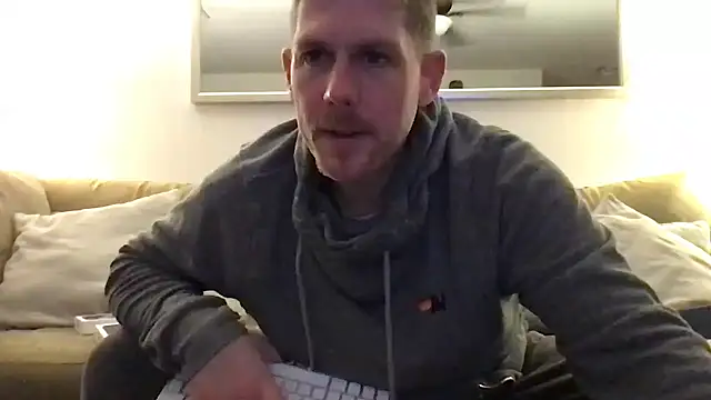 Snapshot of Rock_Pierce chatting on February 12, 2025, 7:44 am Rock Pierce online show from February 12, 2025, 7:44 am