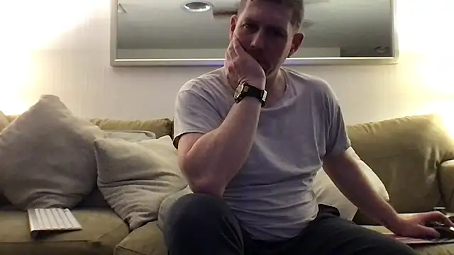 Snapshot of Rock_Pierce chatting on February 15, 2025, 2:44 pm Rock Pierce online show from February 15, 2025, 2:44 pm