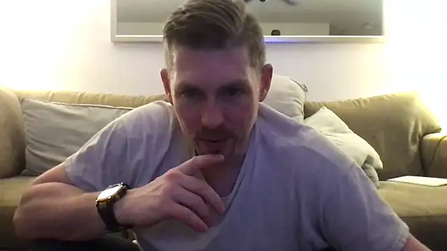 Snapshot of Rock_Pierce chatting on February 15, 2025, 5:50 pm Rock Pierce online show from February 15, 2025, 5:50 pm