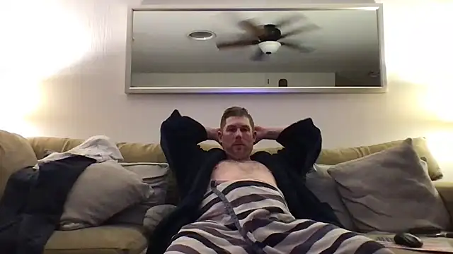 Snapshot of Rock_Pierce chatting on February 19, 2025, 12:46 am Rock Pierce online show from February 19, 2025, 12:46 am