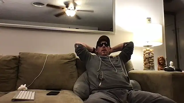 Snapshot of Rock_Pierce chatting on March 14, 2025, 12:54 am Rock Pierce online show from March 14, 2025, 12:54 am