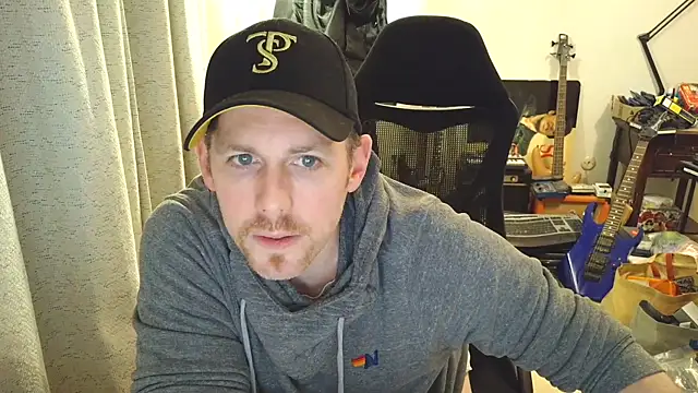 Snapshot of Rock_Pierce chatting on March 14, 2025, 7:04 am Rock Pierce online show from March 14, 2025, 7:04 am