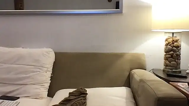 Snapshot of Rock_Pierce chatting on September 14, 2025, 11:26 pm Rock Pierce online show from September 14, 2025, 11:26 pm