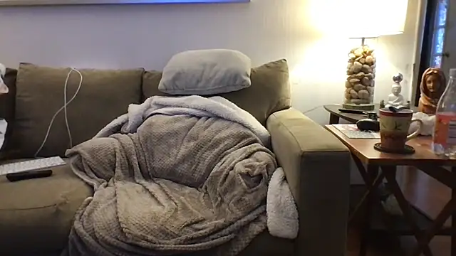 Snapshot of Rock_Pierce chatting on September 25, 2025, 7:17 pm Rock Pierce online show from September 25, 2025, 7:17 pm