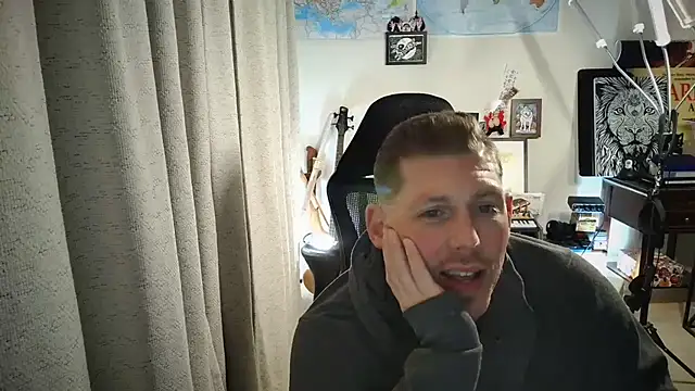 Snapshot of Rock_Pierce chatting on October 10, 2025, 3:49 am Rock Pierce online show from October 10, 2025, 3:49 am