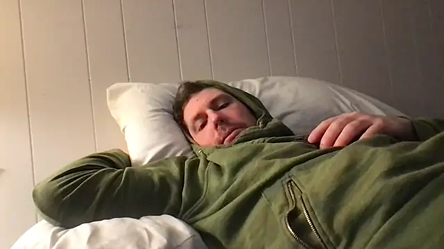 Snapshot of Rock_Pierce chatting on November 10, 2025, 5:01 pm Rock Pierce online show from November 10, 2025, 5:01 pm