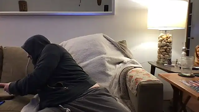 Snapshot of Rock_Pierce chatting on December 1, 2025, 4:28 am Rock Pierce online show from December 1, 2025, 4:28 am