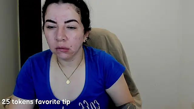 Snapshot of Im_coco chatting on March 8, 2025, 4:01 am Im coco online show from March 8, 2025, 4:01 am