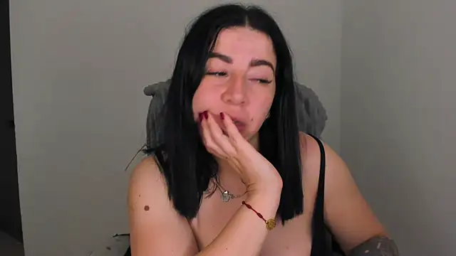 Snapshot of Im_coco chatting on October 8, 2025, 1:47 am Im coco online show from October 8, 2025, 1:47 am