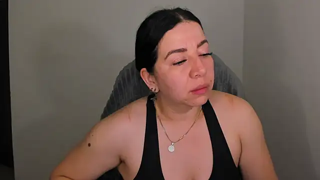 Snapshot of Im_coco chatting on October 10, 2025, 2:10 am Im coco online show from October 10, 2025, 2:10 am