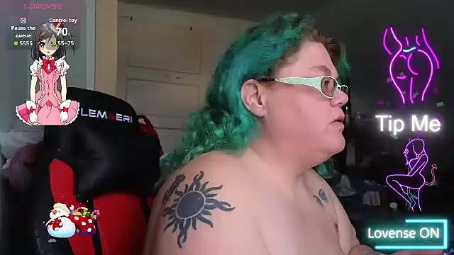 EmberCum online show from November 7, 2025, 1:55 pm