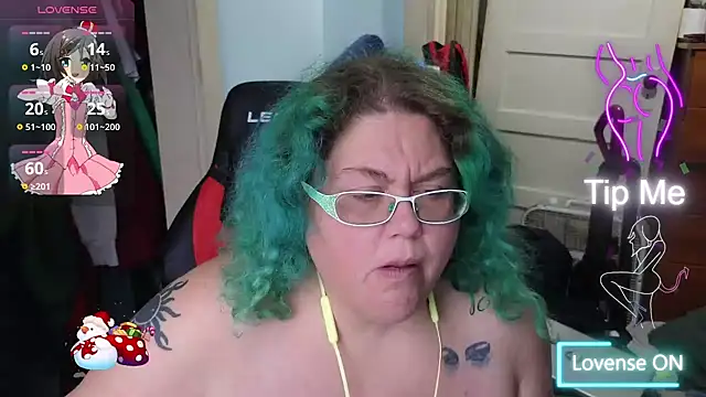 EmberCum online show from November 18, 2025, 8:35 pm