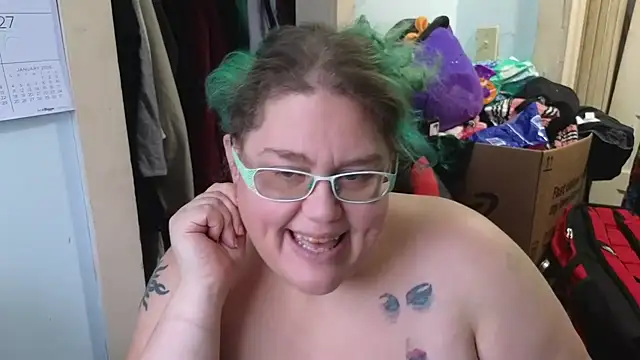 EmberCum online show from December 5, 2025, 1:09 pm