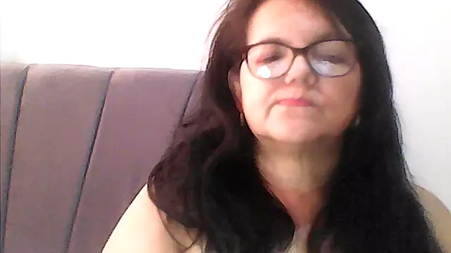 Snapshot of kassandra02 chatting on November 10, 2025, 12:59 pm kassandra02 online show from November 10, 2025, 12:59 pm