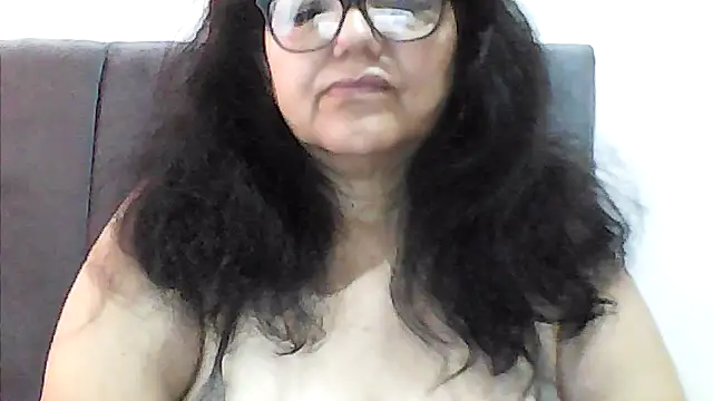 Snapshot of kassandra02 chatting on December 4, 2025, 1:31 pm kassandra02 online show from December 4, 2025, 1:31 pm