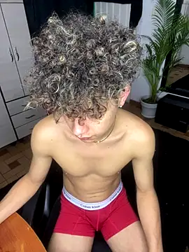 Snapshot of DavidfullOFlove chatting on October 29, 2025, 11:17 pm DavidfullOFlove online show from October 29, 2025, 11:17 pm