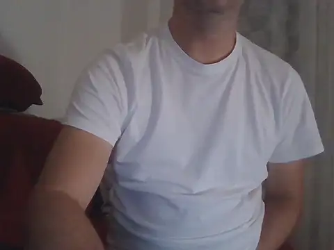 Snapshot of fikoivos chatting on September 16, 2025, 8:54 pm fikoivos online show from September 16, 2025, 8:54 pm