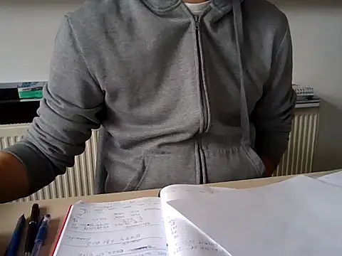 Snapshot of fikoivos chatting on September 27, 2025, 7:35 am fikoivos online show from September 27, 2025, 7:35 am