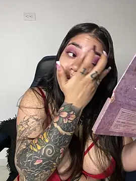 aliensexy online show from February 23, 2025, 8:55 pm