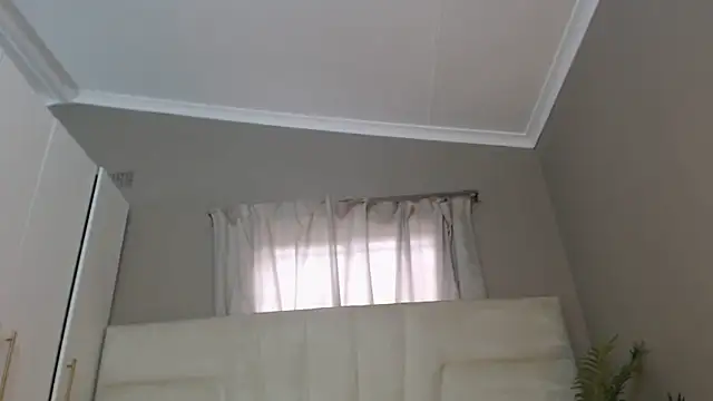 Snapshot of naughtyblackdolie chatting on December 20, 2024, 6:29 am naughtyblackdolie online show from December 20, 2024, 6:29 am