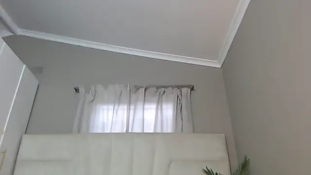 Snapshot of naughtyblackdolie chatting on January 24, 2025, 5:10 am naughtyblackdolie online show from January 24, 2025, 5:10 am