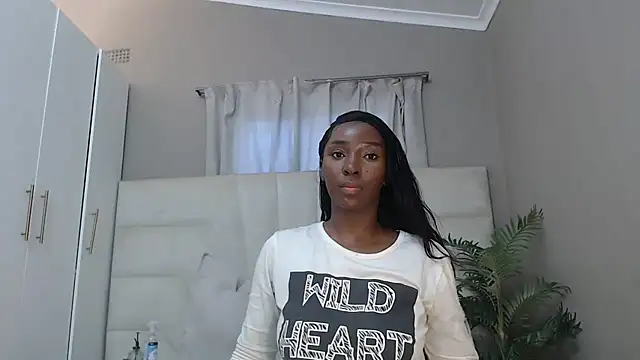 Snapshot of naughtyblackdolie chatting on March 8, 2025, 7:16 am naughtyblackdolie online show from March 8, 2025, 7:16 am