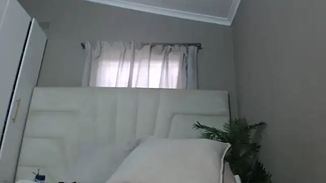 Snapshot of naughtyblackdolie chatting on March 15, 2025, 7:20 am naughtyblackdolie online show from March 15, 2025, 7:20 am