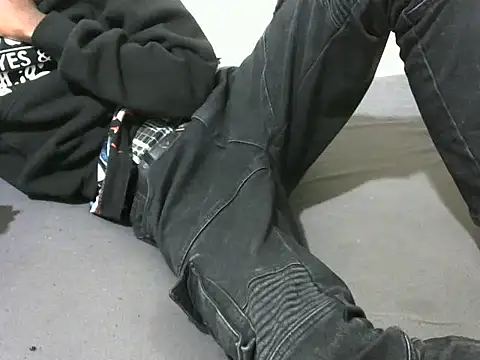 hot ebonys1 online show from September 28, 2025, 6:35 pm